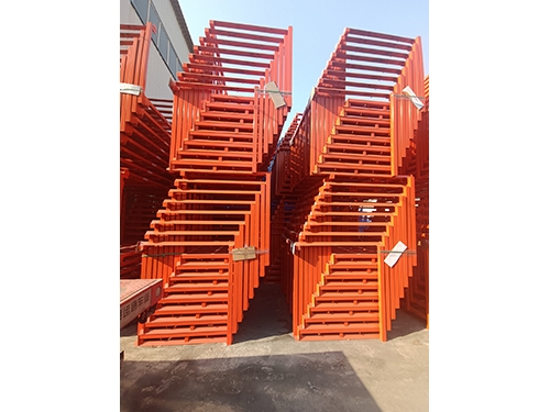 帶護(hù)欄式巧固架廠家